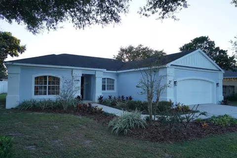 2758 Gables Dr, Eustis, FL 32726