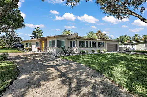 1935 Westland Rd, Mount Dora, FL 32757