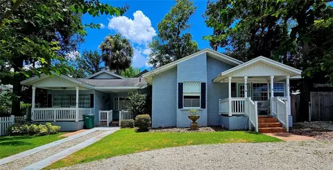 916 N Baker St, Mount Dora, FL 32757