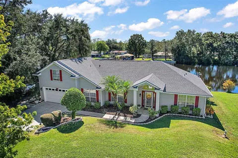 26625 E Cove Dr, Tavares, FL 32778