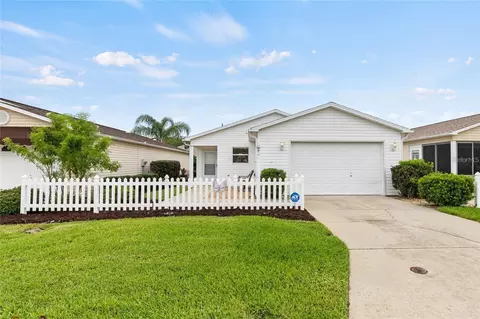 418 Hildalgo Dr, The Villages, FL 32159