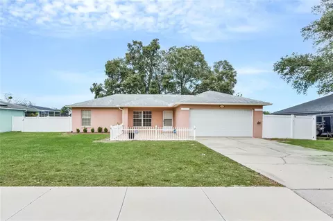 4207 Underpass Rd, Mascotte, FL 34753