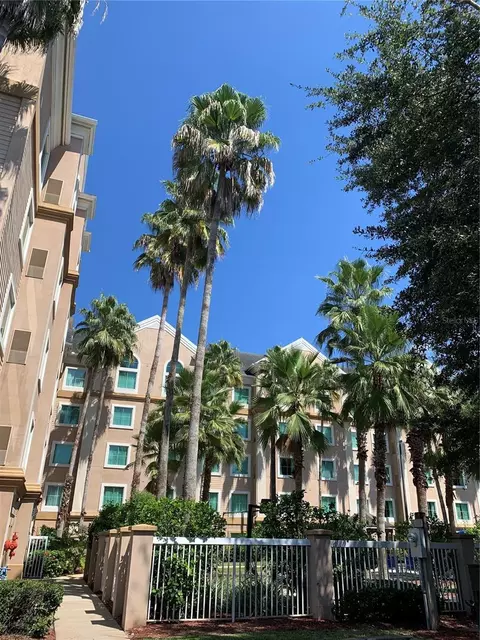 8303 Palm Pkwy #412, Orlando, FL 32836
