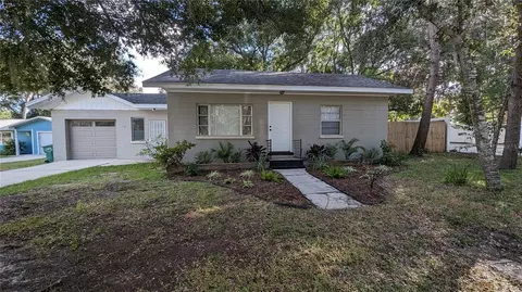 330 E 11th Ave, Mount Dora, FL 32757