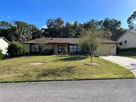 8726 E Rosemont Ct, Inverness, FL 34450