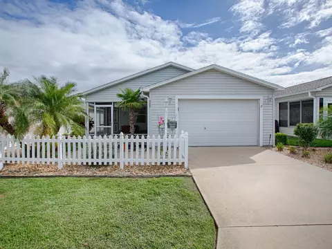 389 Seven Oaks Ln, The Villages, FL 32162
