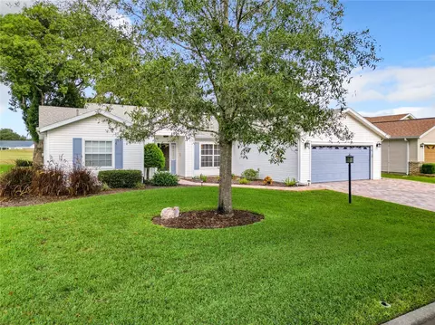 25097 Riverwalk Dr, Leesburg, FL 34748