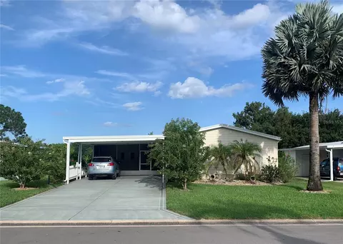 1360 Skyline Dr, Tavares, FL 32778