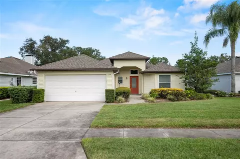 589 Juniper Way, Tavares, FL 32778