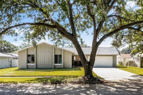 404 Shady Banks Rd, Altamonte Springs, FL 32714