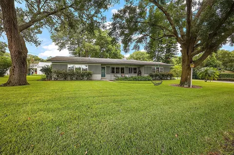 1540 Sunset Cir, Mount Dora, FL 32757