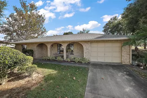 521 Highland Dr, Eustis, FL 32726