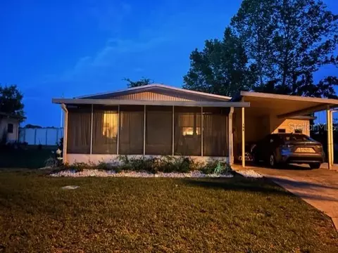 106 S Timber Trl, Wildwood, FL 34785