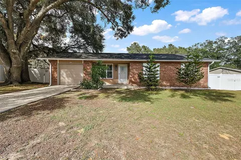 11685 SE 129th Ln, Ocklawaha, FL 32179