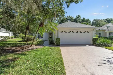 408 Juniper Way, Tavares, FL 32778