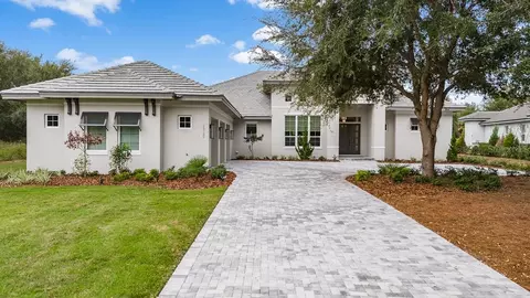 15730 Pendio Dr, Montverde, FL 34756