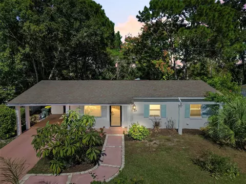 1124 W Desoto St, Clermont, FL 34711