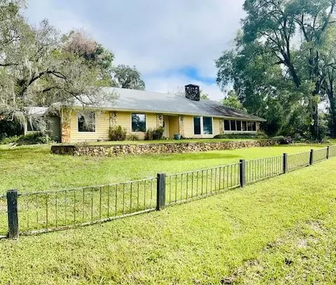 25325 Exeter Pl, Sorrento, FL 32776