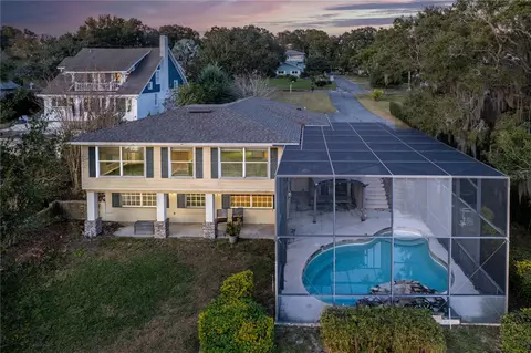 936 Fairview Ave, Mount Dora, FL 32757