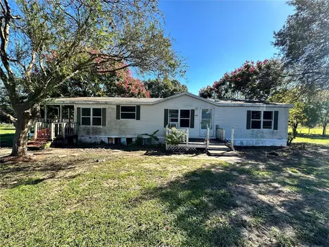 22801 Quale Grove Rd, Eustis, FL 32736
