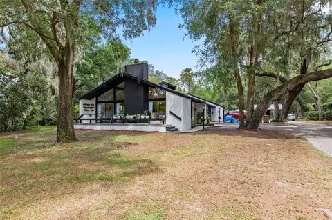 9229 Silver Lake Dr, Leesburg, FL 34788