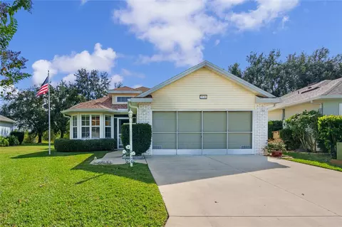 5530 Squires Dr, Leesburg, FL 34748