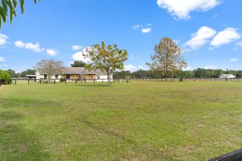 42568 Maggie Jones Rd, Paisley, FL 32767