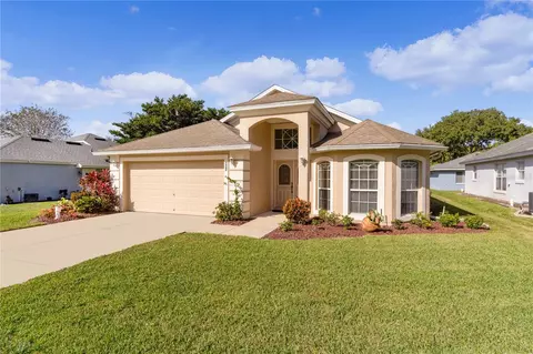 921 Vindale Rd, Tavares, FL 32778