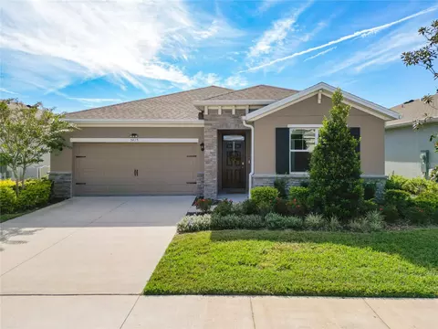 5415 Sunshine Dr, Wildwood, FL 34785