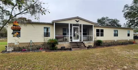 13291 SE 28th St, Morriston, FL 32668