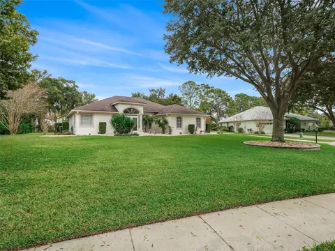 5037 Harbor Hts, Lady Lake, FL 32159