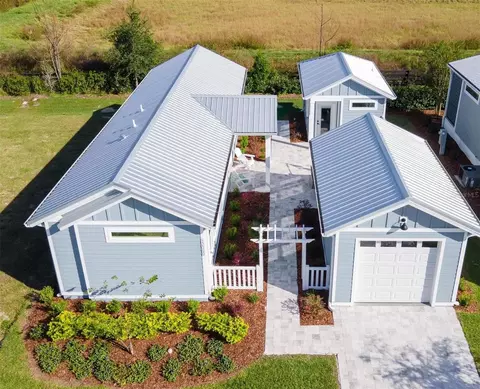 12060 Lakeshore Way, Oxford, FL 34484