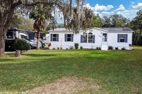 27346 Walnut Ave, Okahumpka, FL 34762