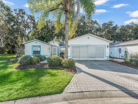 850 Old Oaks Ln, Leesburg, FL 34748
