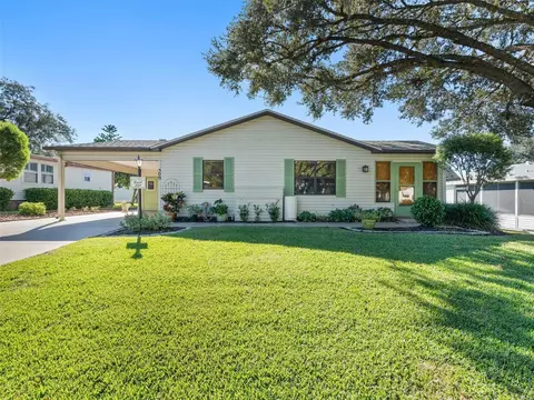 509 Saint Andrews Blvd, Lady Lake, FL 32159