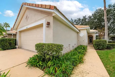 8000 Saint Andrews Way, Mount Dora, FL 32757