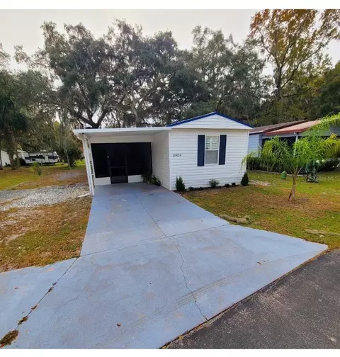 10434 Watts Ave, Leesburg, FL 34788