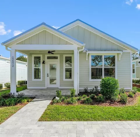 12072 Lakeshore Way, Oxford, FL 34484