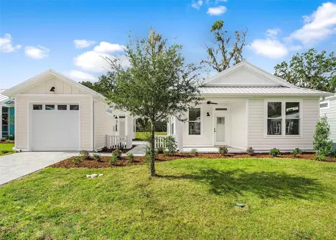 12069 Lakeshore Way, Oxford, FL 34484