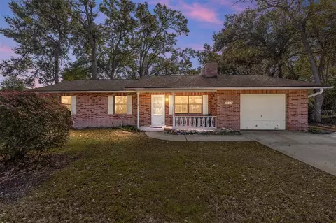2068 NE 45th St, Ocala, FL 34479