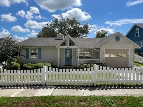 920 Lake Elsie Dr, Tavares, FL 32778