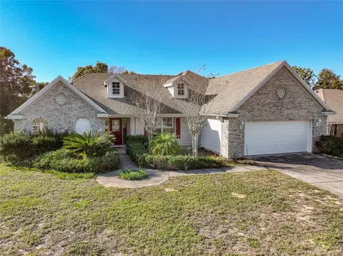 827 Cumberland Cir, Clermont, FL 34715