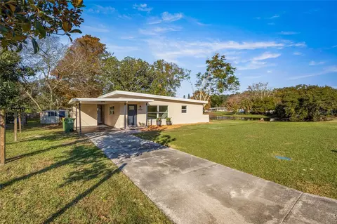 1111 Glenn Ridge Dr, Leesburg, FL 34748