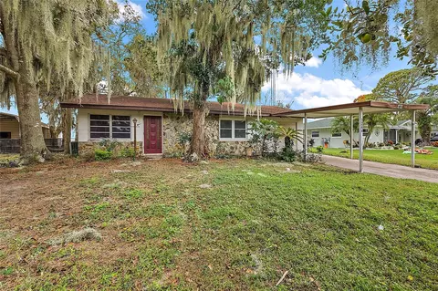 7244 Treasure Island Rd, Leesburg, FL 34788