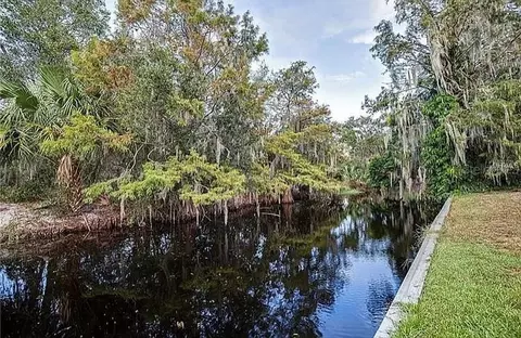7127 Treasure Island Rd, Leesburg, FL 34788