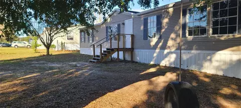 17065 SE 251st Ter, Umatilla, FL 32784