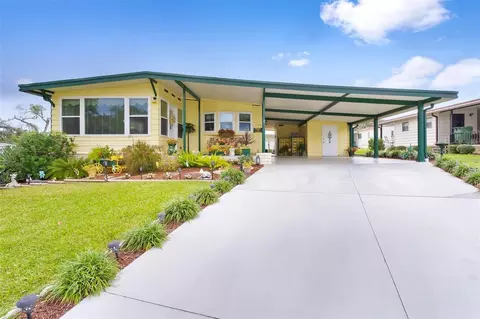 706 W Coach N Four Dr, Leesburg, FL 34748