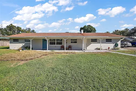 1090 Bay Rd, Mount Dora, FL 32757