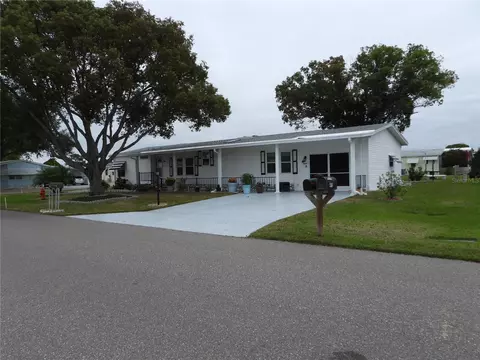 418 Challenger Ave, Davenport, FL 33897