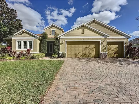 168 Balmy Coast Rd, Groveland, FL 34736